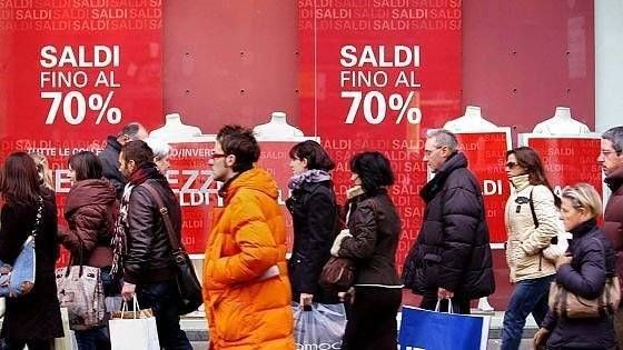 Saldi in Lombardia: quando cominciano a Milano? Date e info utili 103122083 a4d5c993 7b56 41ec b8b6 abdfa918dd55