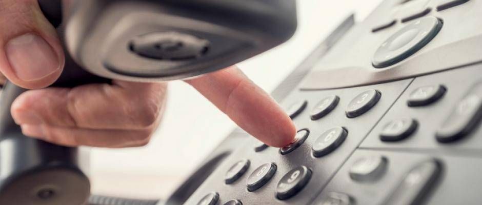 Allerta truffe a Caronno, false operazioni bancarie via sms truffe telefoniche