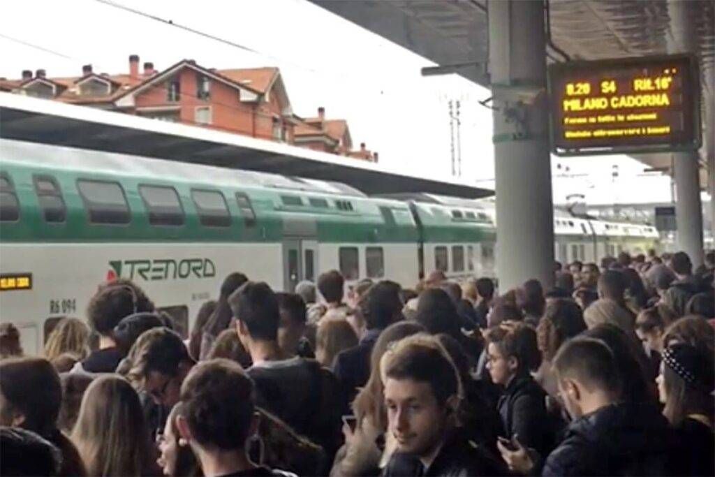 ritardo treni Milano-Asso
