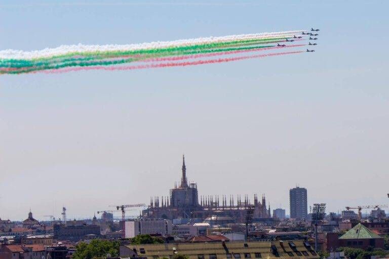 Frecce Tricolori a Milano: visibili anche nei comuni a nord, da Bollate a Paderno Dugnano frecce tricolori milano
