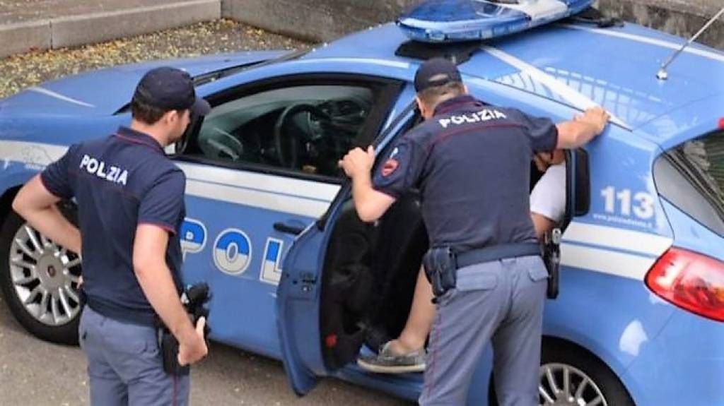 Violenza sessuale di gruppo: arresti a Cislago, Gerenzano e Legnano Polizia Arresto
