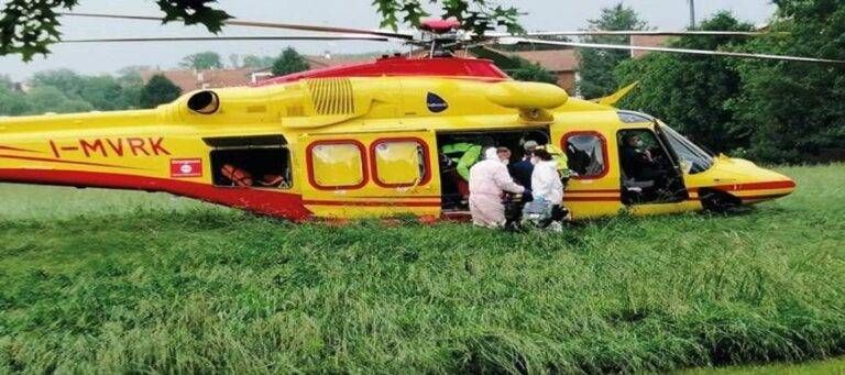 Incidente a Rescaldina: ciclista contro camion dei rifiuti Scontro in moto, muore un uomo, grave un 55enne di Paderno Dugnano