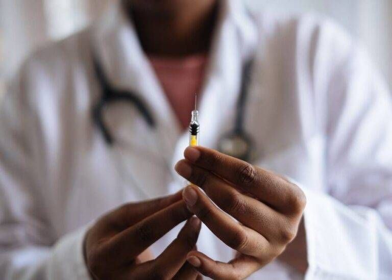 Vaccino contro l’influenza, dal 1° ottobre la campagna gratuita, ecco come e per chi vaccino