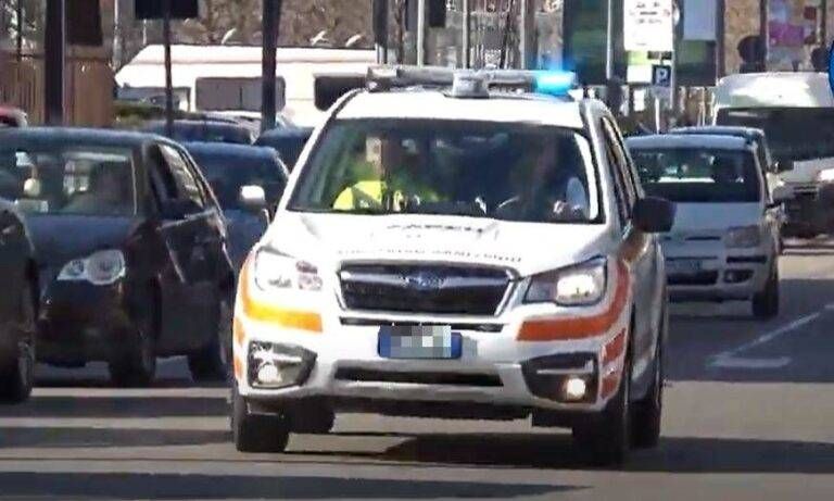 Limbiate, grave malore sulla ciclabile, uomo in codice rosso auto medica infermieristica areu saronno