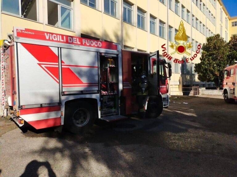 Inveruno, incendio alla Rigamicron: scattato l’allarme in un’azienda a rischio chimico milano 3 768x576
