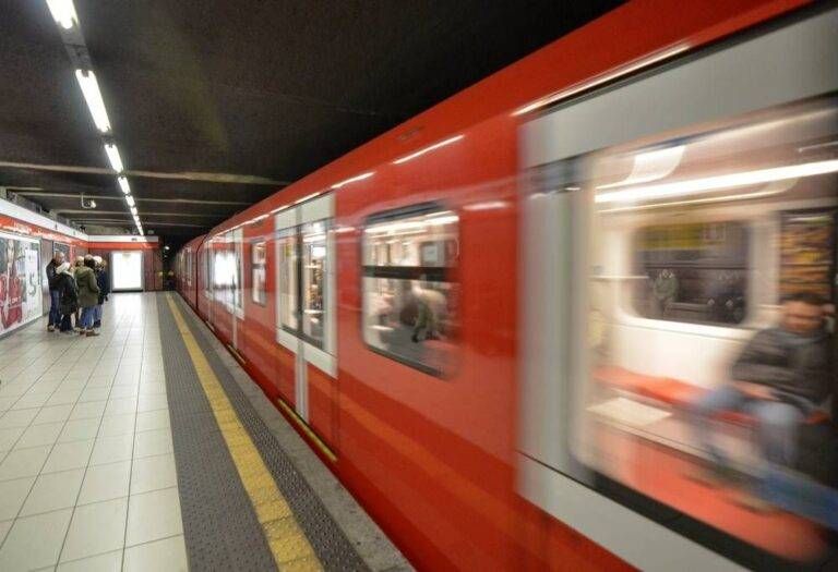 Sciopero trasporti, annullata la precettazione di Salvini, disagi per 24 ore passante milano accordo atm metro