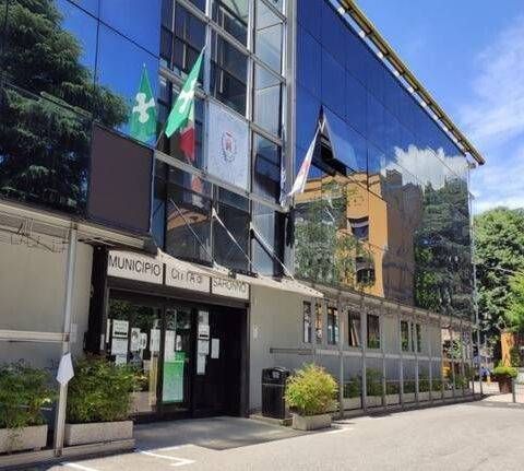 Elezioni comunali, a Saronno si voterà il 25 e 26 maggio, con ballottaggio l’8 e 9 giugno insieme ai referendum comune di saronno 1154784.610x431 e1679565584242