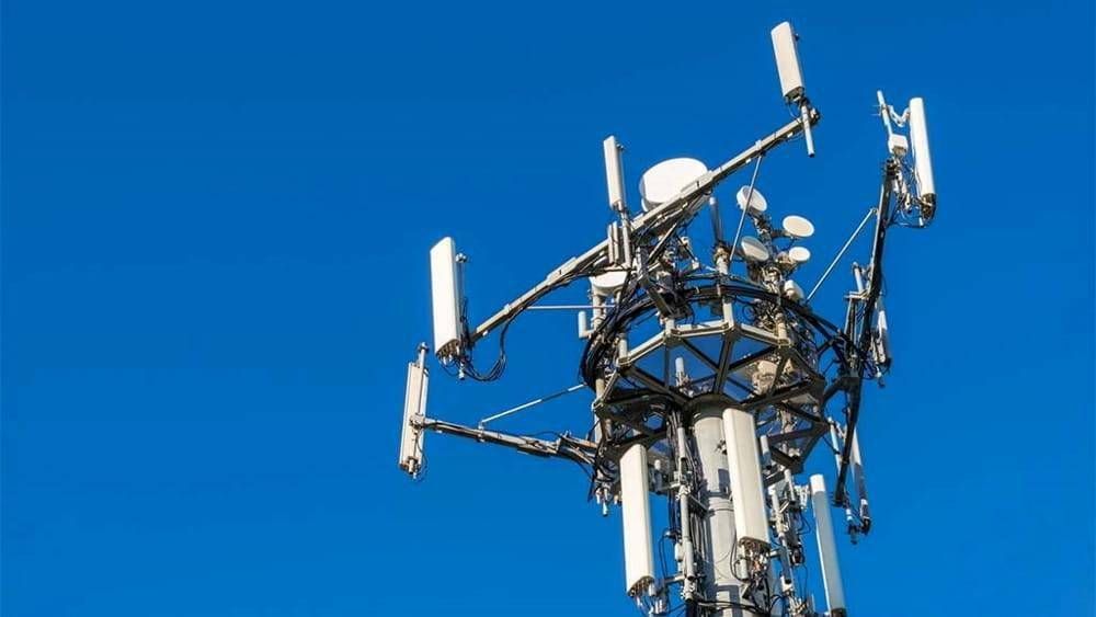 Caronno, no al ripetitore nel Parco Lura: pagate le spese processuali ripetitore telefonia