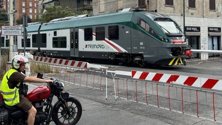 Trenord, stop sulla Milano-Camnago in agosto : sospensioni e bus sostitutivi treni cormano cusano