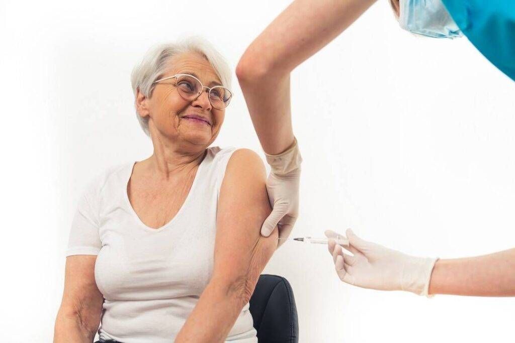 Vaccinazioni antinfluenzali gratuite: ecco per chi, dove e quando vaccinazione antinfluenzale lombardia