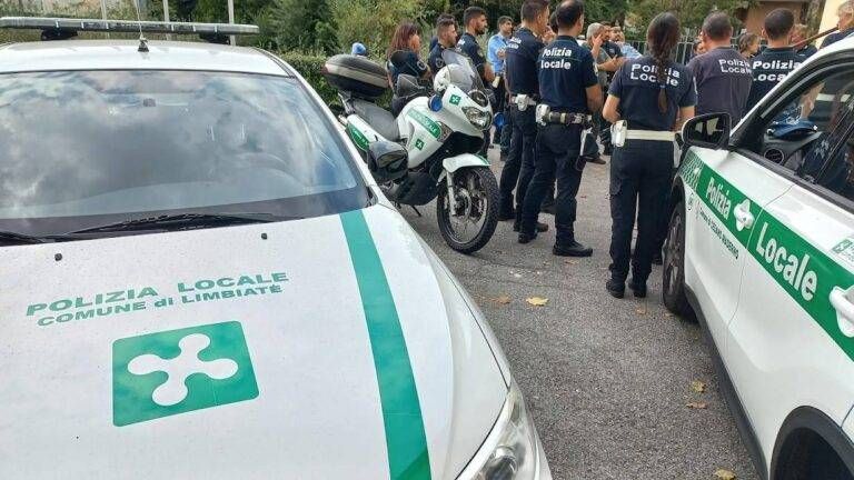 Ubriaco e contromano, incidente a Meda con 6 auto pattuglie polizia locale