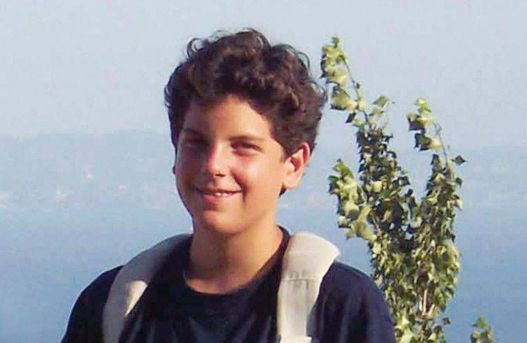 Rinviata canonizzazione di Carlo Acutis per la morte del Papa; molti adolescenti in partenza per Roma da Saronno e dintorni carlo acutis saronno