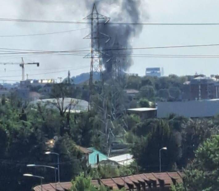 Incendio di un tir sull’A4, allarme per il fumo a Bollate, Arese e Cormano (Foto achivio)
