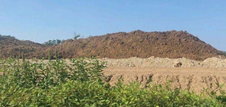 Muro di terra: che cosa succede tra Bollate e Senago? Muro terra Bollate Senago