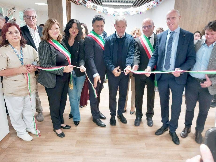 Bertolaso inaugura il Centro diurno per anziani di Bollate cdi