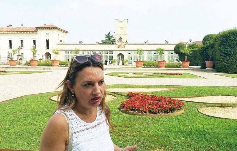 Bollate, le guide volontarie che “danno anima” a Villa Arconati guide volontarie Villa Arconati