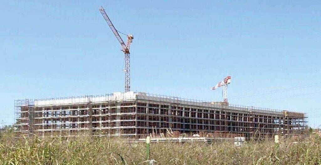 Bollate, cos’è quel palazzone? Tre case per anziani Bollate Tre case anziani