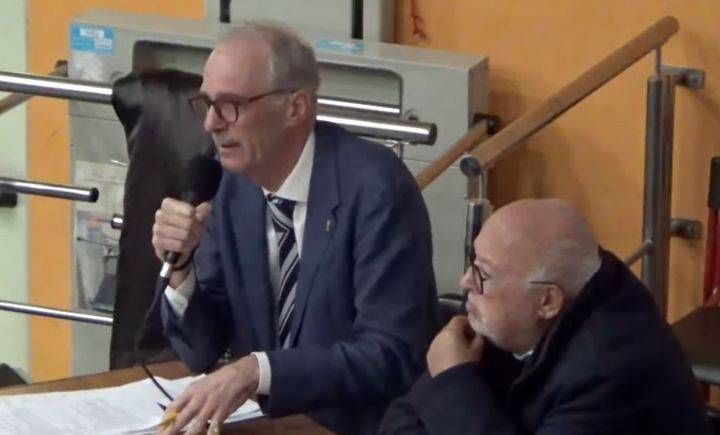 Saronno, il Movimento 5 stelle salva il sindaco Airoldi saronno sindaco airoldi