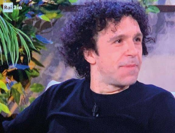 Bollate, lo scrittore Marco Balzano in tv ospite di Geppi Cucciari Bollate Marco Balzano tv