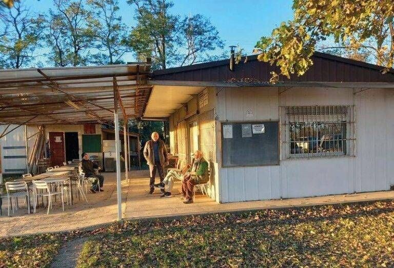 Bollate, furti e danni nella sede dei cacciatori Bollate razzia sede cacciatori