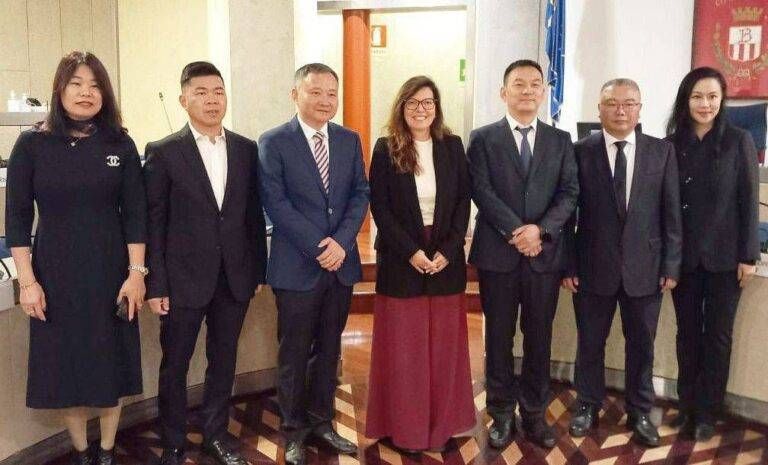 La Cina vuole un gemellaggio con Bollate Cina vuole gemellaggio Bollate