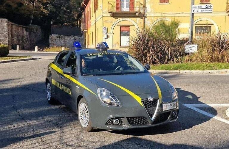 Riscuote per 9 anni la pensione del padre morto, continuando ad occuparne anche la casa comunale, denunciato cabiate pensione