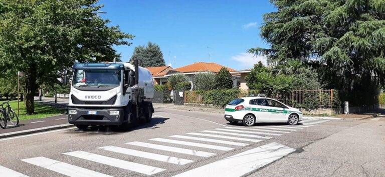 Paderno, spazzatrici guaste e strade sporche: la metà dei mezzi è ferma spazzatrice guaste paderno 768x354