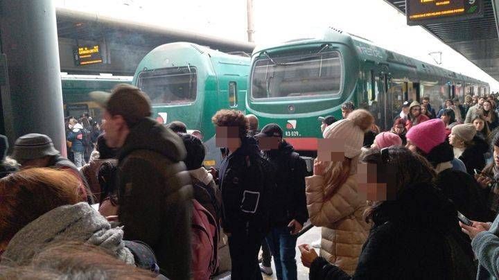 Trenord, sciopero domenica 16, servizio a rischio, ecco gli orari treni ritardo guasto