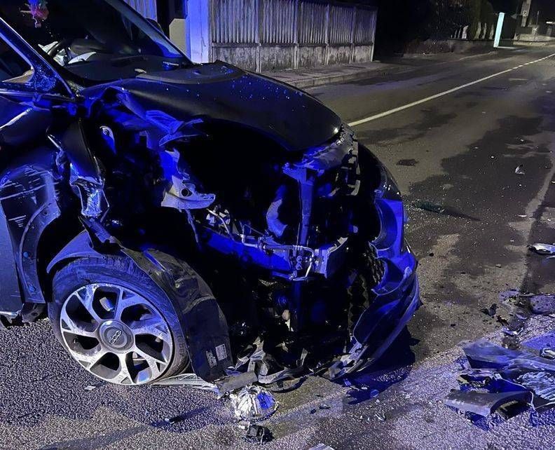 Incidente a Solaro, auto contro ostacolo, donna in ospedale solaro incidente