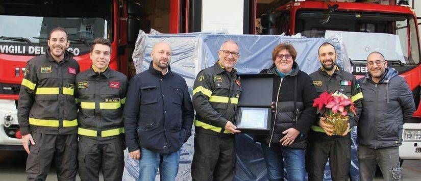 A Garbagnate, Babbo Natale regala tredici nuovi materassi ai pompieri Garbagnate materassi donati pompieri
