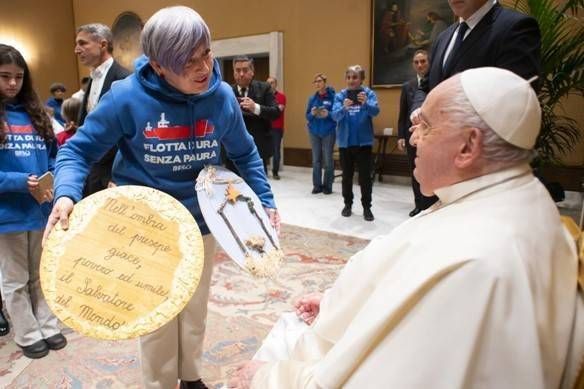 Doni da Gerenzano in udienza da Papa Francesco Immagine 2024 12 16 103424