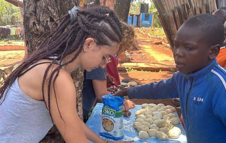 Saronno, un mese di volontariato in Kenya; Alessia: “Ho ricevuto molto più di quel che ho dato” Alessia Saronno Kenya