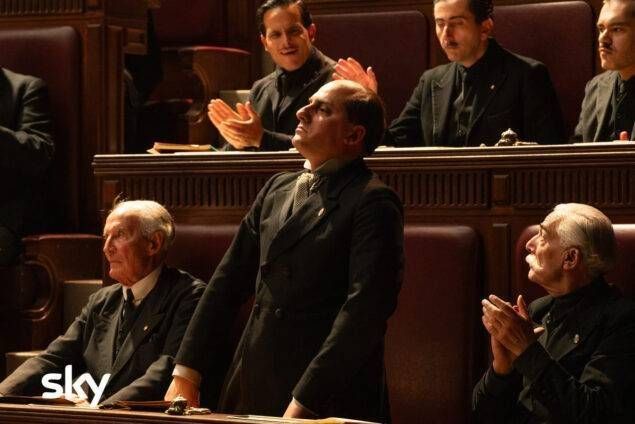 M Il figlio del secolo foto ufficio stampa Sky 1 635x424 1