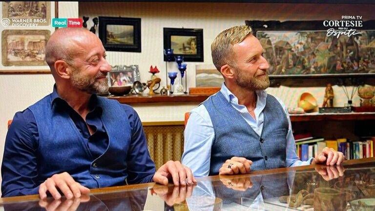 Cortesie per gli ospiti a Saronno: Tommaso Zorzi e giuria a casa di Claudio e Andrea cortesie ospiti Saronno 768x432