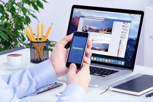 Facebook e il fact checking facebook