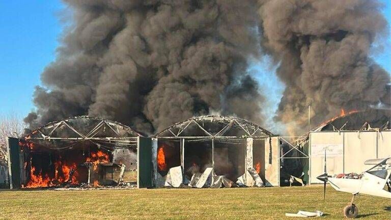 Incendio a Cogliate, brucia il campovolo: fumo visibile da Saronno a Monza | VIDEO incendio cmapovolo cogliate oggi 768x432