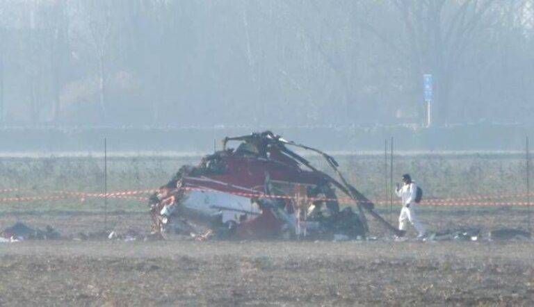 Tragedia elicottero Rovagnati, uno dei due piloti era volontario della Protezione civile di Limbiate Elicottero Rovagnati Limbiate