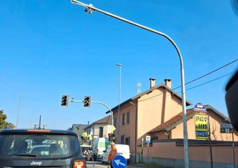 Uboldo, attenzione ai T-Red al semaforo sulla Saronnese: installati oggi Immagine WhatsApp 2025 02 27 ore 15.51.52 01d1766b 768x543