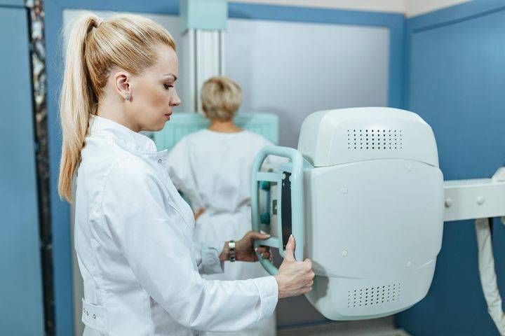 Visite senologiche gratuite a Rho e Garbagnate per la Giornata internazionale della donna visita senologica