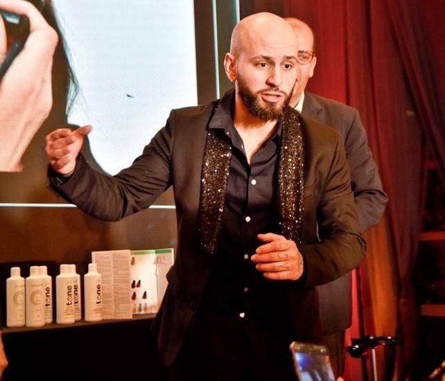 Parrucchiere di Uboldo vola a Tunisi per insegnare la sua arte Lorenzo Passeri 1