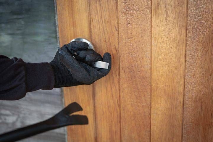 Furti e spaccio di droga nelle Groane, vertice per la sicurezza in prefettura furti ladri casa