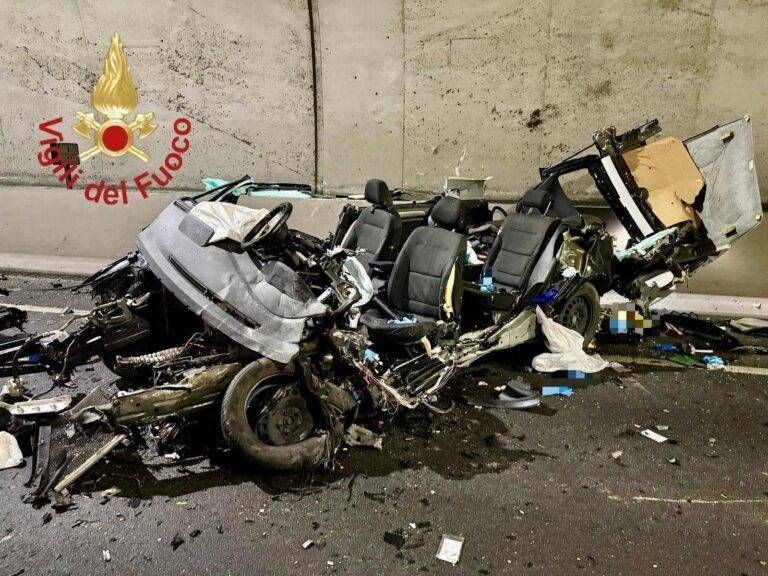 Spaventoso incidente in galleria, 2 morti e 4 feriti gravi nel Comasco incidente galleria