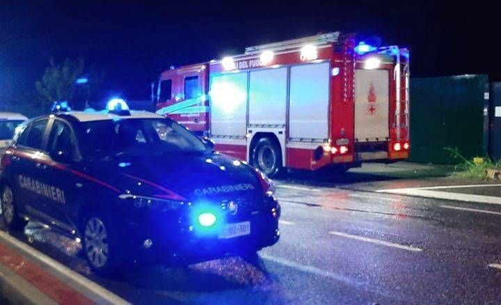 Incidente nella notte a Garbagnate, 23enne caduto in moto incidente notte