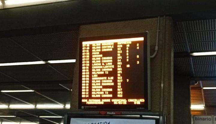 Milano-Seveso, guasto a Varedo, treni in ritardo e cancellazioni su tutta la direttrice treni ritardo varedo