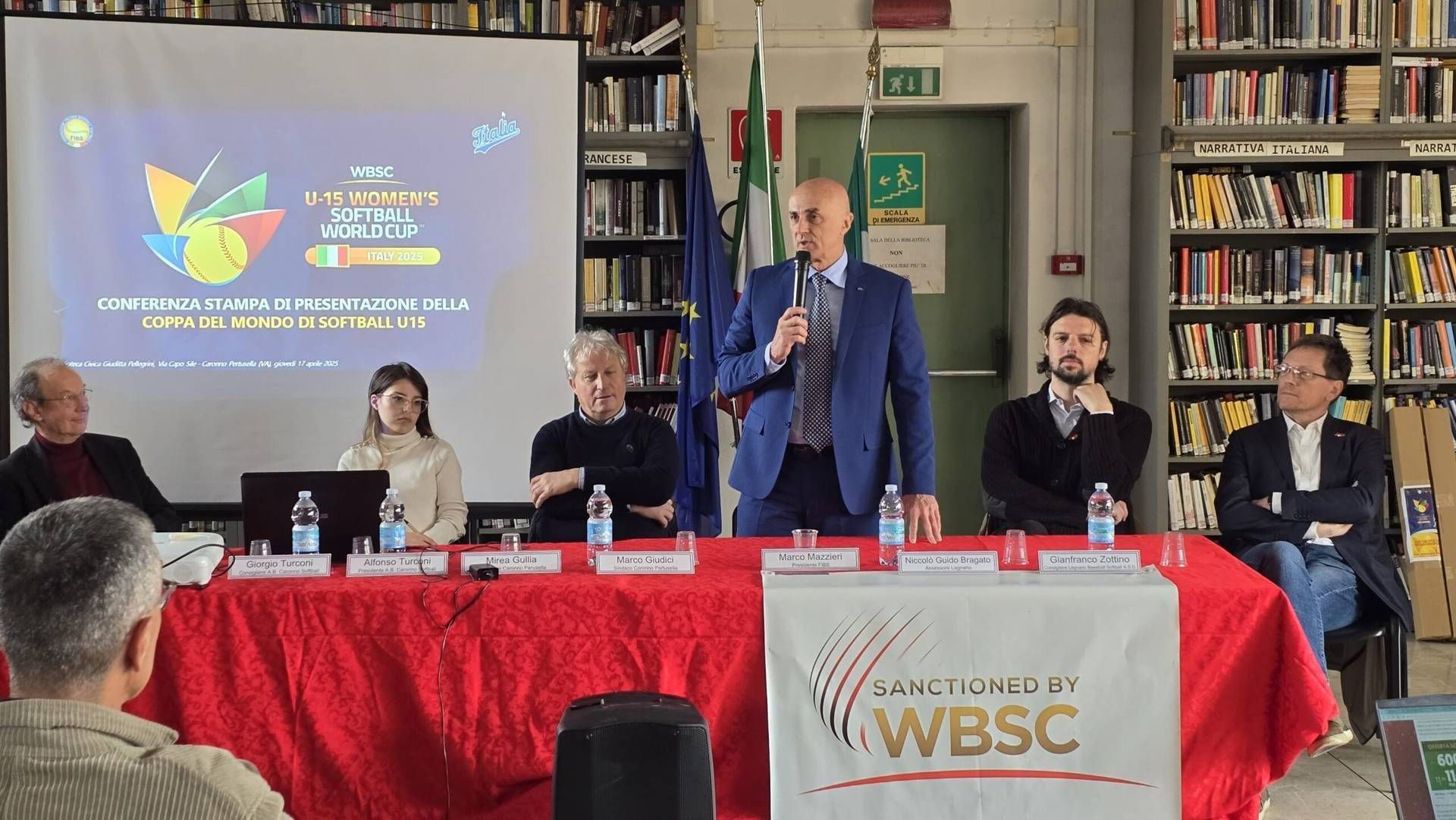 X CARON Un momento della Conferenza Stampa scaled 1