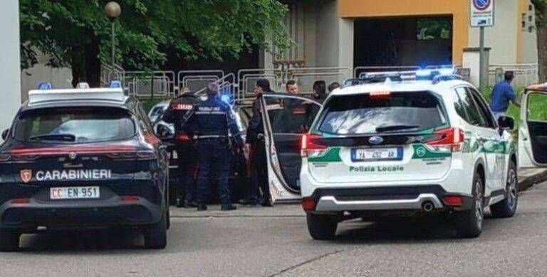 Bollate, causa scompiglio al Tigros: fermato e aggredisce i Cc Bollate Tigros fermato Cc
