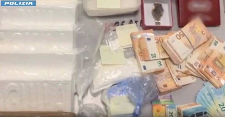 Traffico di droga e armi, un uomo di Limbiate al vertice di una delle due bande | VIDEO Limbiate droga armi