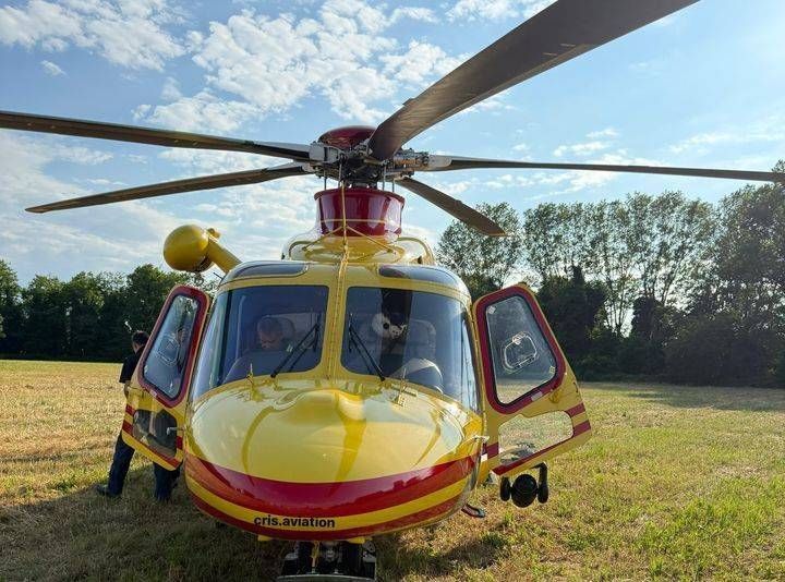 Da oggi sugli elicotteri Areu anche plasma e globuli rossi per trasfusioni immediate sul posto elicottero elisoccorso giorno prato