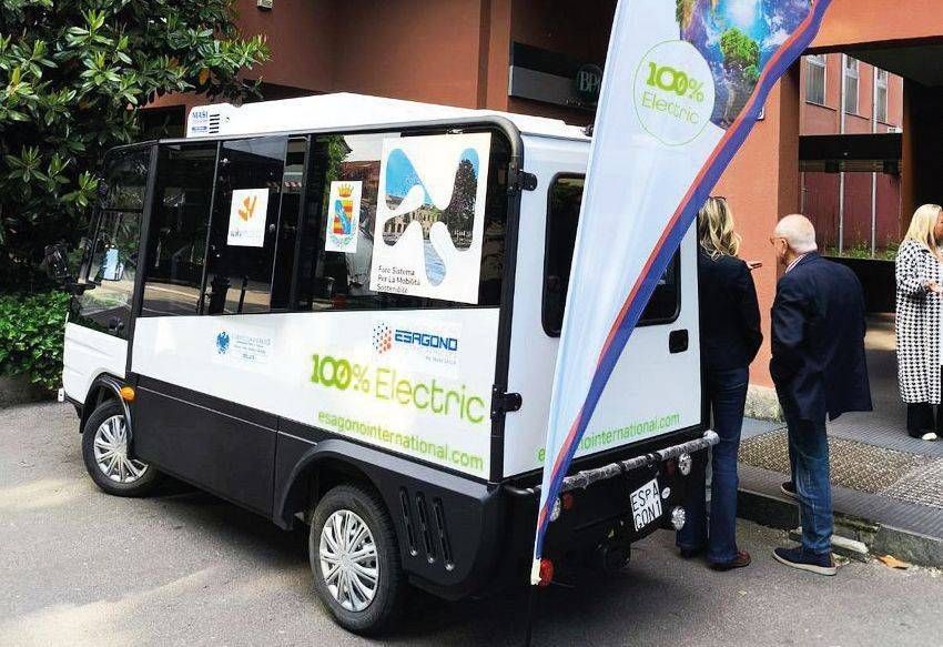 Ecco il prototipo del minibus navetta che girerà per Novate prototipo minibus navetta Novate