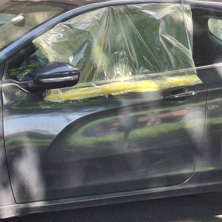 Caronno, rissa giovanile e auto danneggiate una delle auto danneggiate 768x768